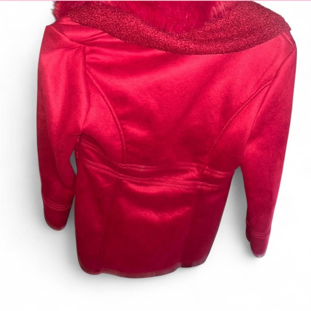 Elegant Red Faux Fur Collar Trench Coat - Picture 5 of 7